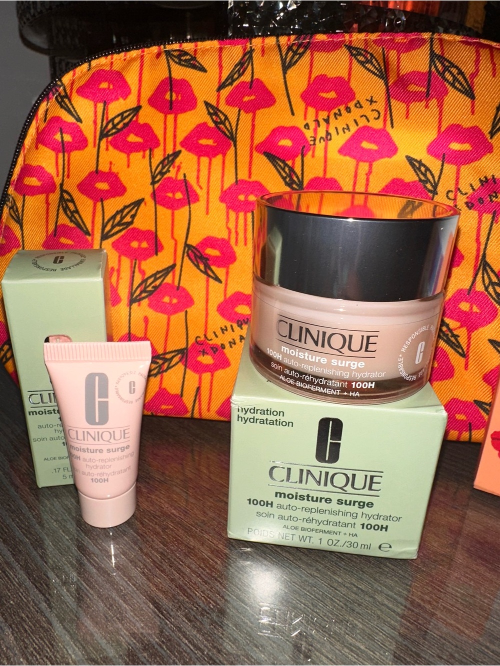 Clinique 8 Piece Skincare & Fragrance Set - Picture 3 of 9